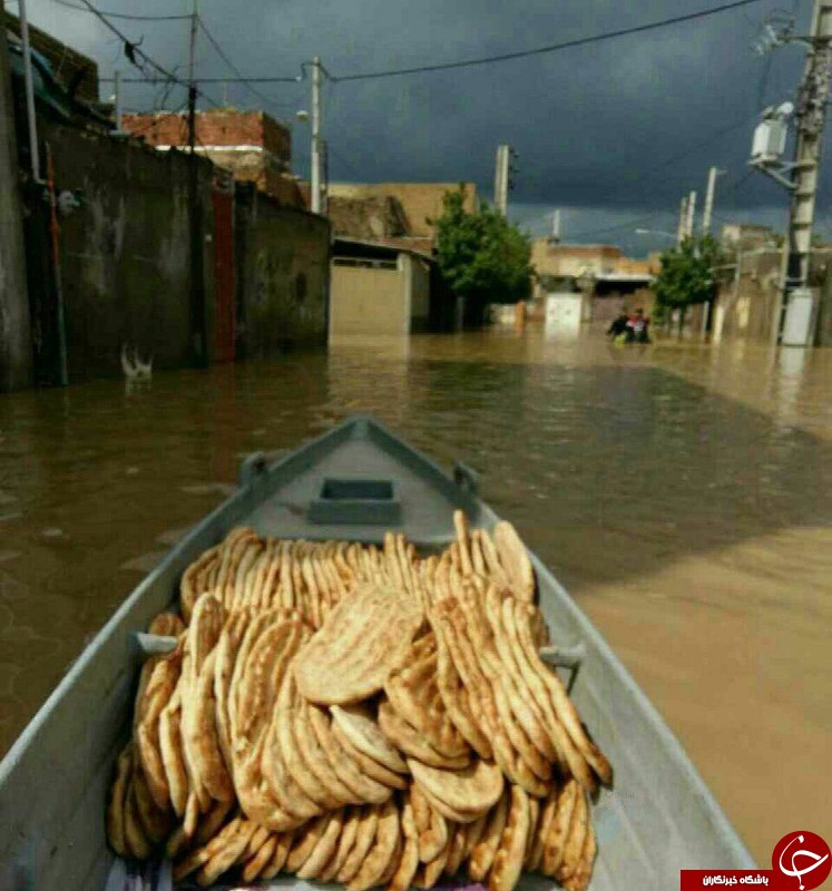 تصاویری جالب از کمک نیروهای جهادی و بسیج به سیل زدگان گلستان
