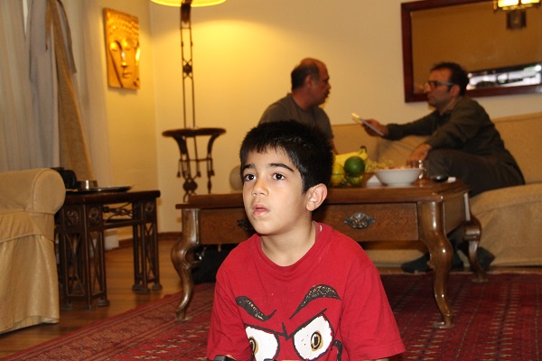 هری پاتر را اول ایرانی ها نوشتند / فقر را تحمل کردم اما زیر بار فیلمفارسی نرفتم/ مکبر آیت الله دستغیب بودم / رئیسعلی دلواری کمک کرد وارد دانشگاه هنر شوم/