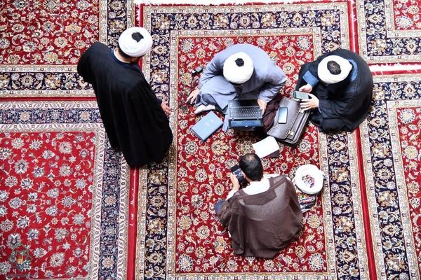 زنگ خطر ترجیح طلاب بیدرد و محافظهکار در حوزه