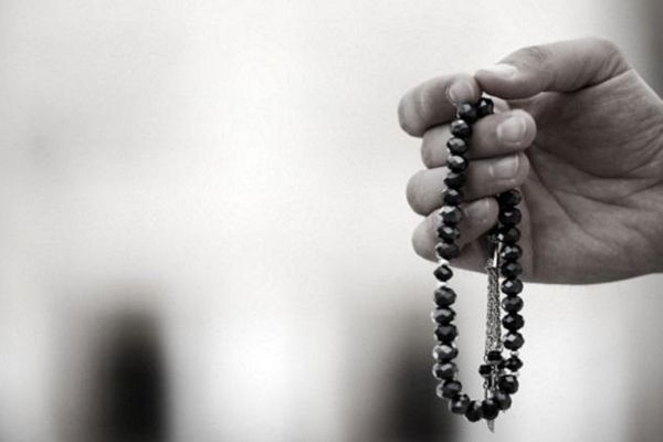 این ذکر را ۱۳۳ بار بگویید تا به آرامش برسید