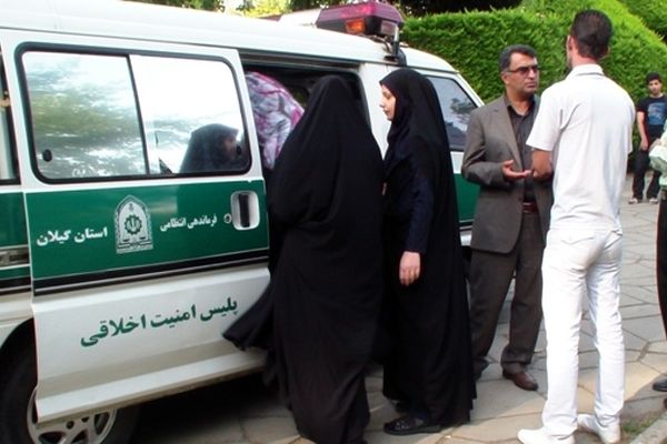 گشت ارشاد مبنای قانونی دارد؟